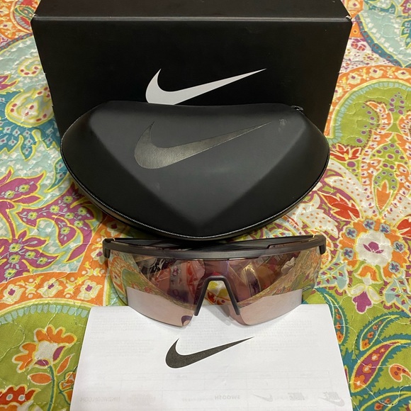 Nike men’s sunglasses - Picture 2 of 7
